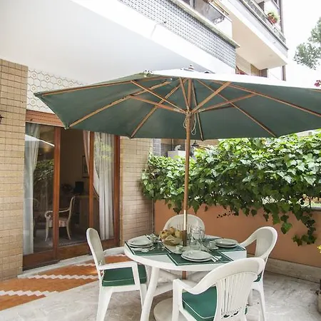 Hotel Aurelia San Pietro 4*